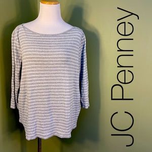 1X JC Penney long sleeved shirt